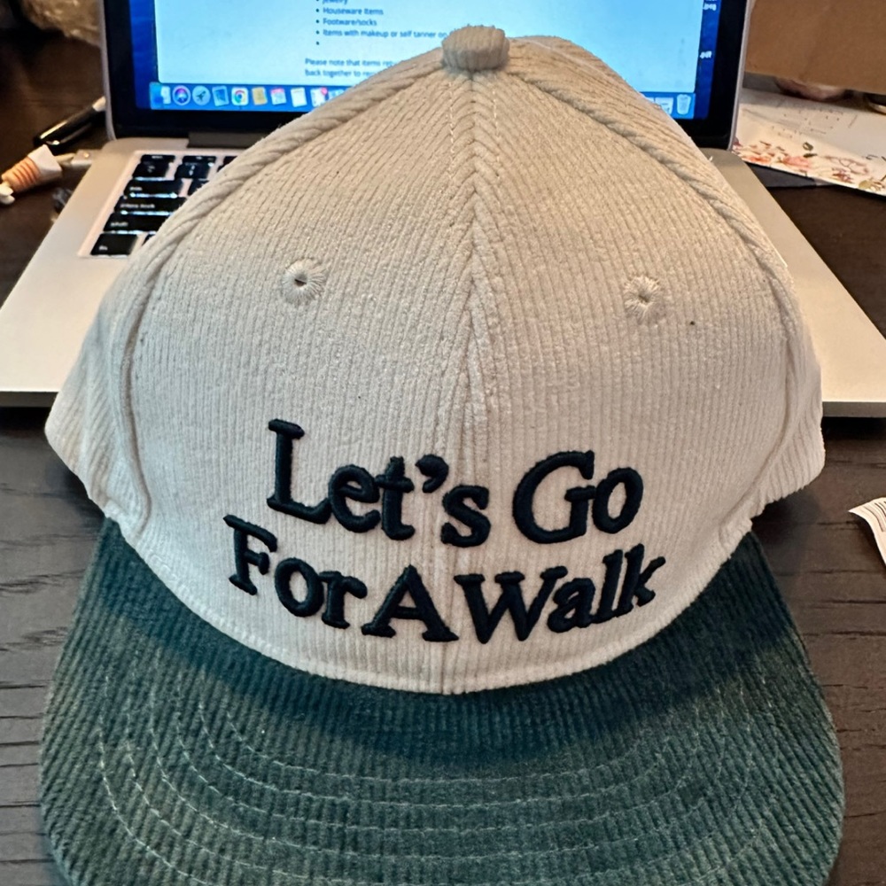 yllw the label hat